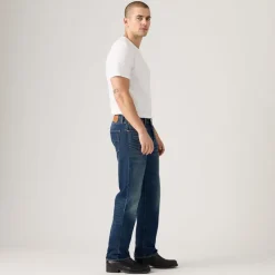 501 LEVISORIGINAL ON THE BORDE