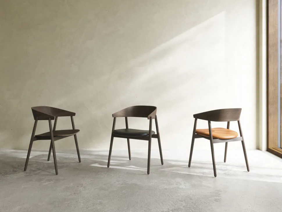 AC2 armchair, Smoked oak