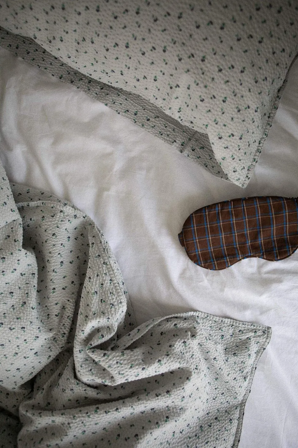 ADULT BEDDING - SEERSUCKER