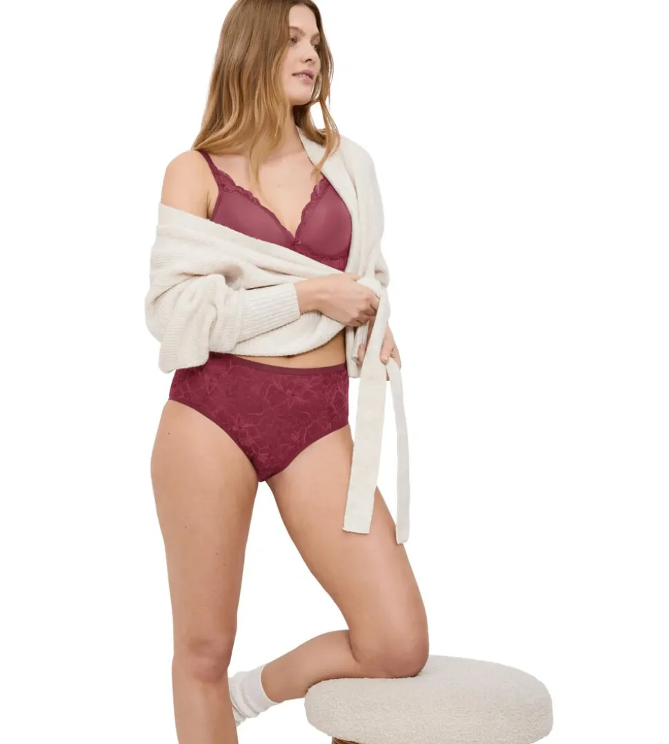 Amourette Charm T Maxi02