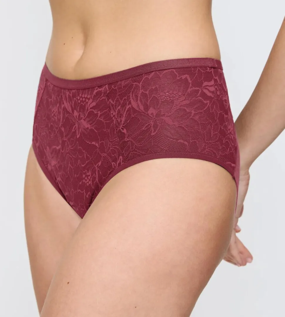 Amourette Charm T Maxi02