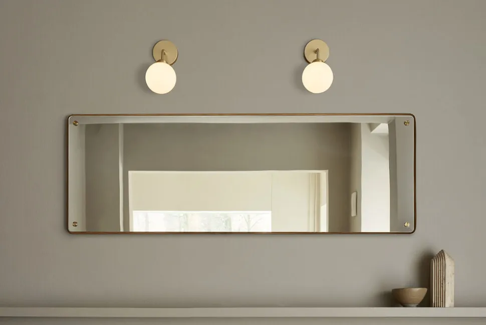 Apiales Wall, brushed brass / opal