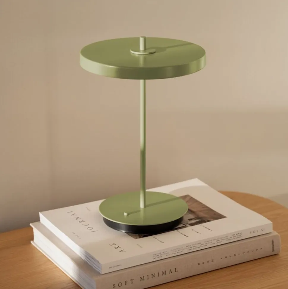 Asteria Move Monochrome