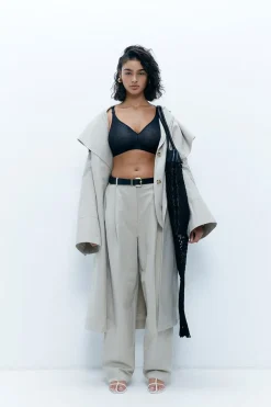 C Magnifique Wirefree support