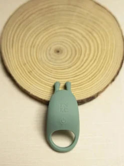 Cilantro Penis Vibrator