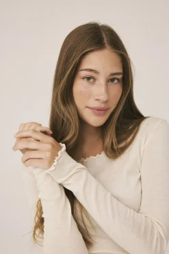 Cilla 14 Langærmede striktrøje med bølgende kant - 100% Merino uld