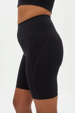 Compressive High-Rise Bike Shorts