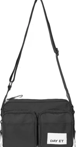 Day Gweneth RE-S SB D