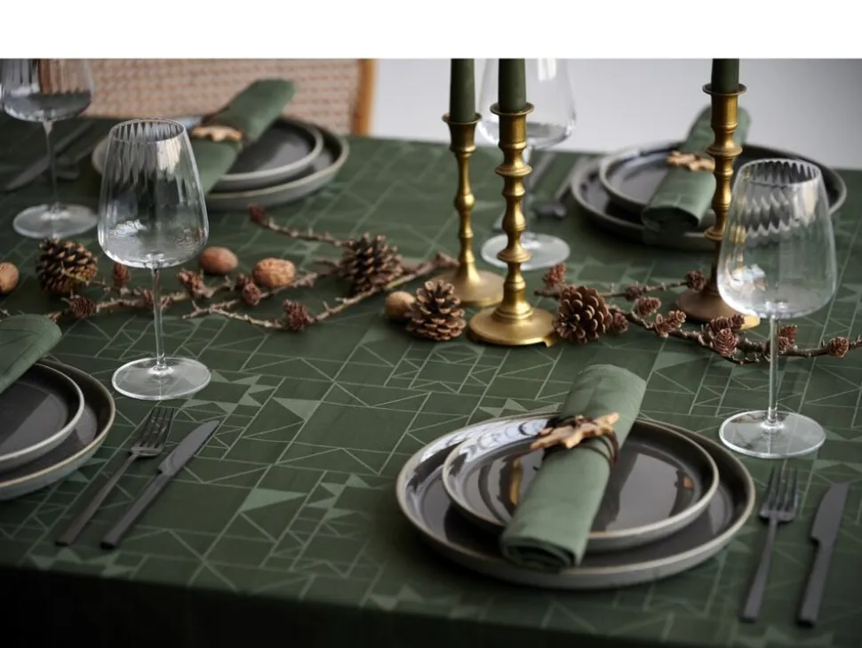 Dug 140x270 Star Damask Forest green