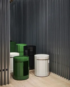 Facet Cabinet incl. feet and castor