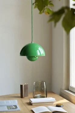 Flowerpot VP1, Pendel