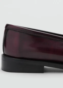 Gathered leather moccasin