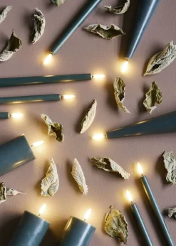 Giftbox w. spike, remote, LED pillar candle, Pine green, Smo