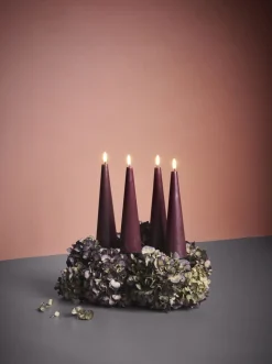 Giftbox w. spike, remote, LED cone candle, Wine red, Smooth,