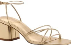 Heeled sandal with crossed straps
