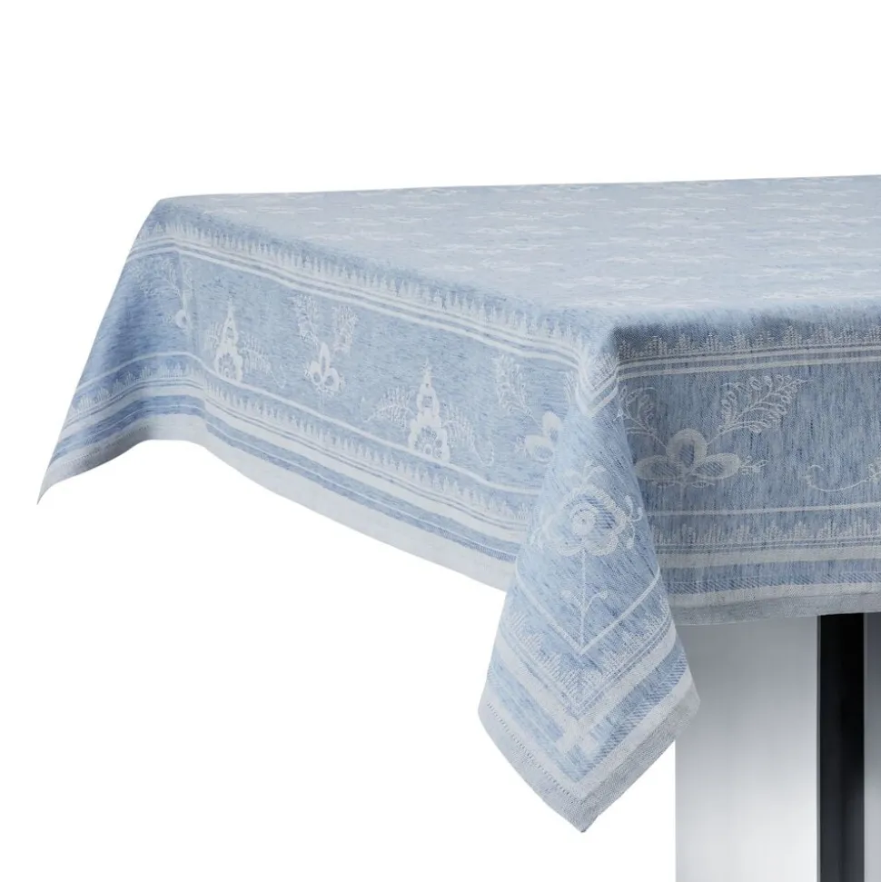 Heritage dug, 270 X 144 cm