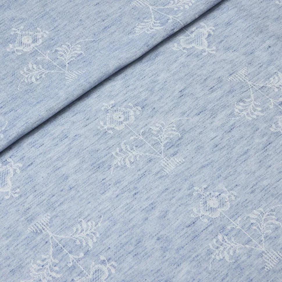 Heritage dug, 320 X 144 cm