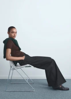 High-waisted wide-leg jeans