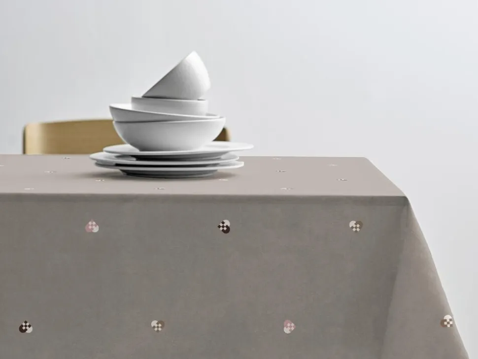 Juledug 140x320 Christmas Hearts Embroidery Rose