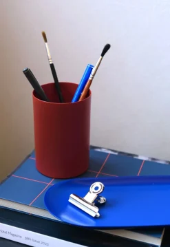 LOLA Pen Cup - Red, 75 x 75 x 105 mm