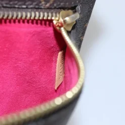 Louis Vuitton Pochette Métis