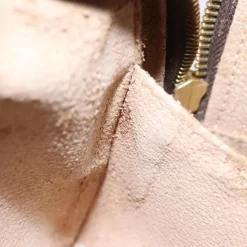 Louis Vuitton Trousse Toilette