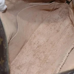 Louis Vuitton Trousse Toilette