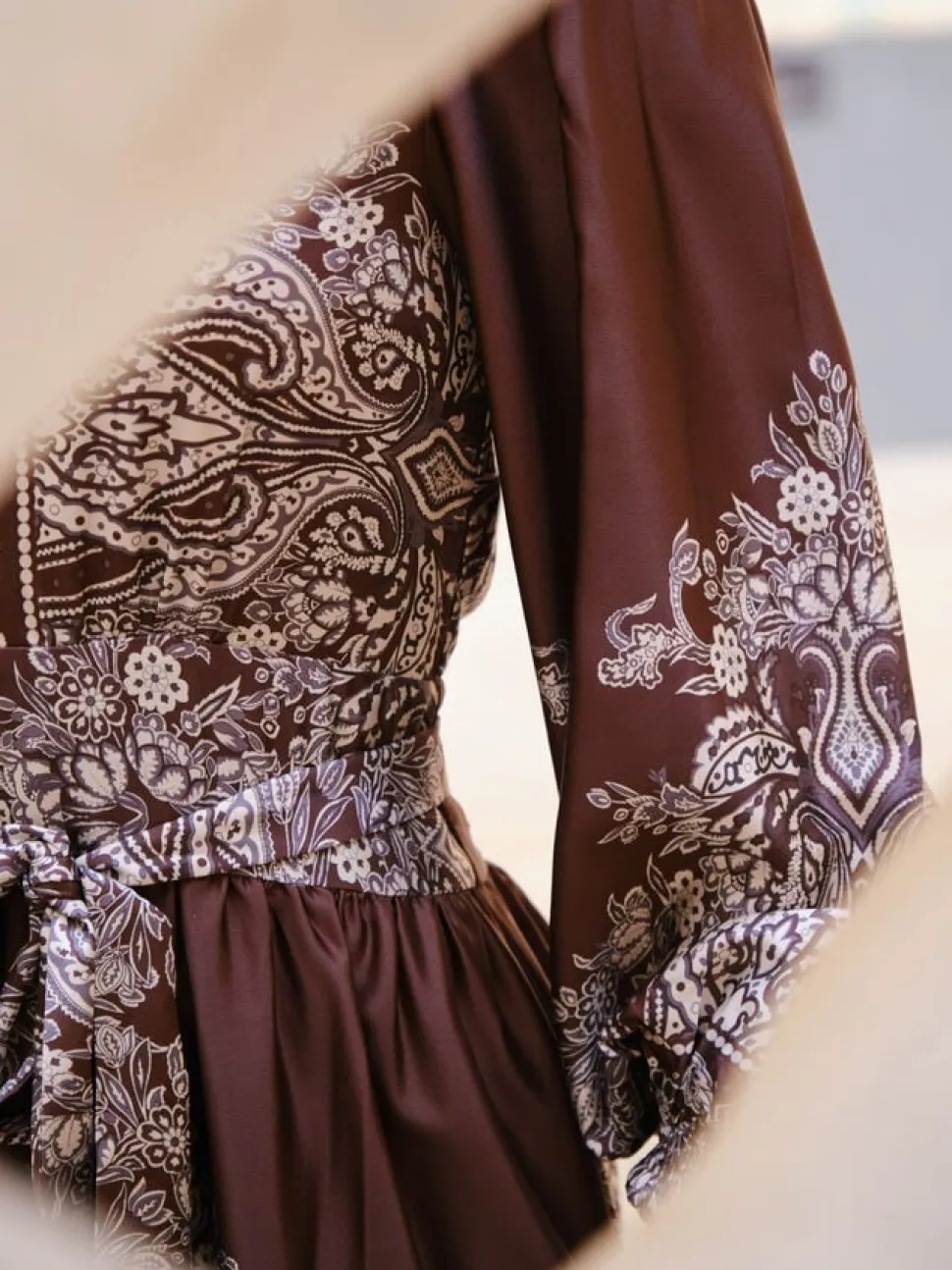 Malfida Paisley Border Dress