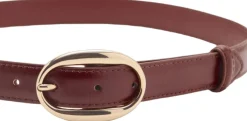 Oval buckle belt