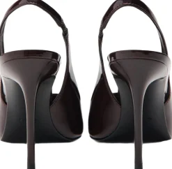 Patent leather heel shoes