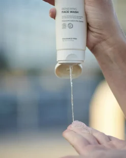 Renewing Face Wash (Fragrance Free)