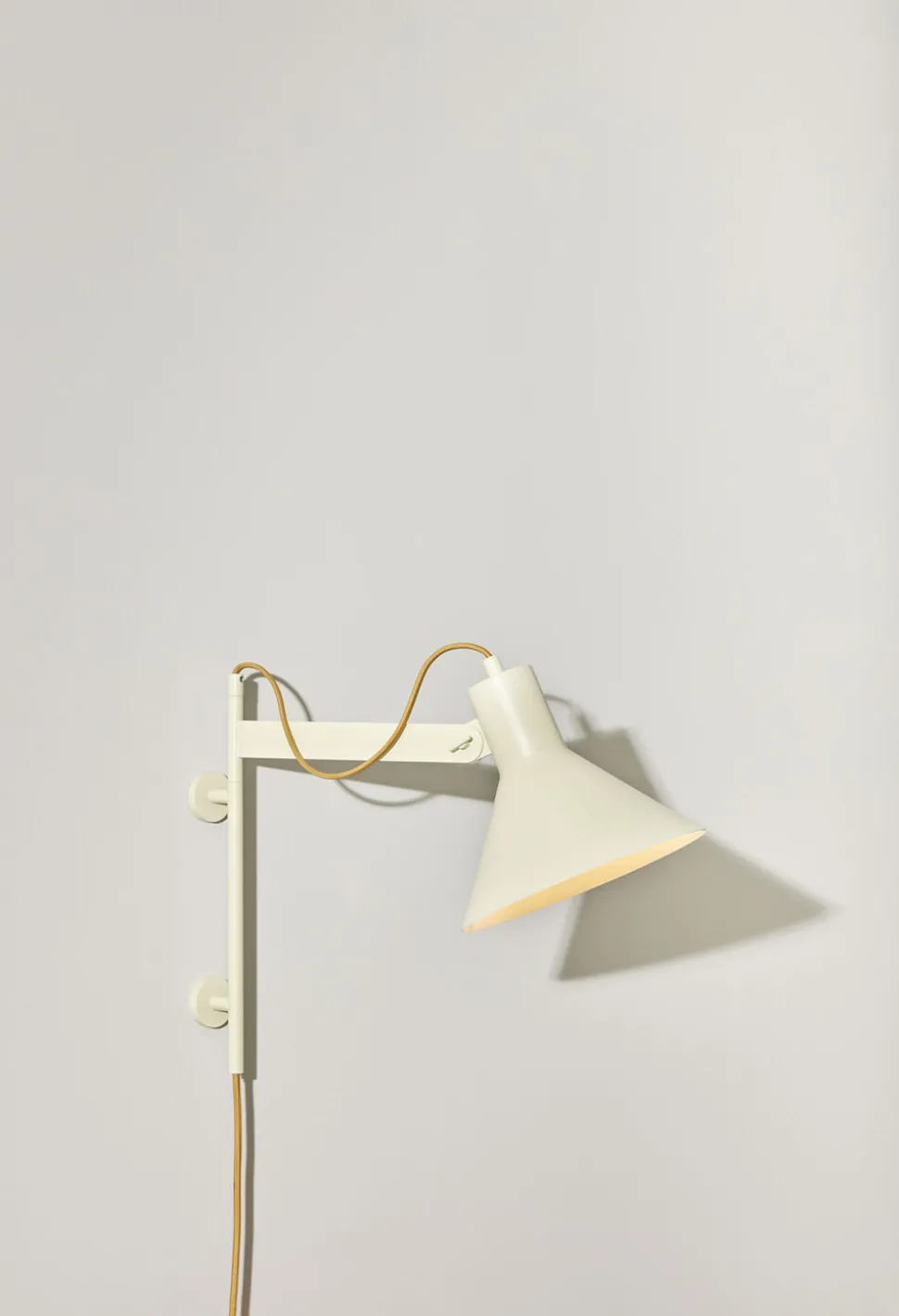 Studio Wall Lamp Beige/Orange