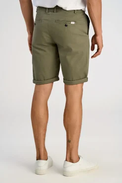 Superflex chino shorts