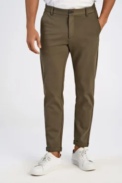 Superflex knitted cropped pant