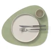 TABLE MAT CURVE L 37X44CM NUPO olive green