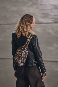 Trekmbg Sling Bag, Recycled