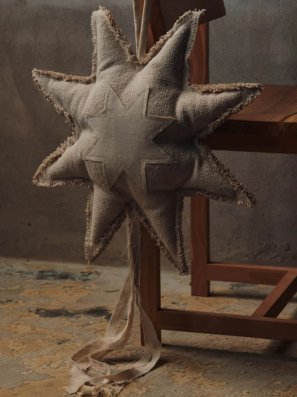 Vela Window Ornament - Natural