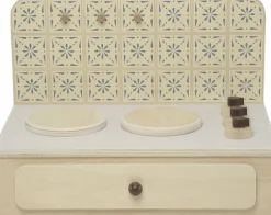 WOODEN TABLE KITCHEN